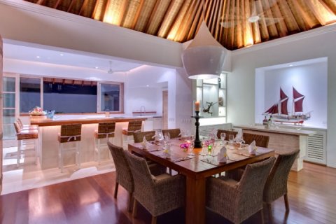 Вилла с 4 спальнями в Seminyak, Бадунг, Индонезия № 702 20