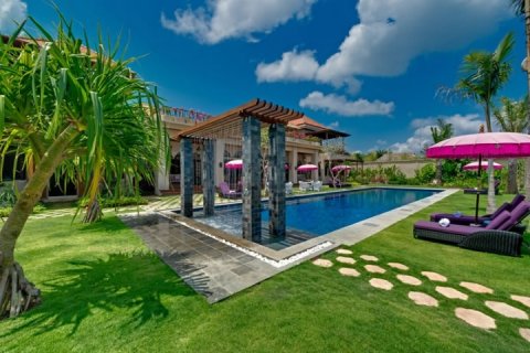 6 bedrooms Villa in Seminyak, Badung, Indonesia No. 701 4