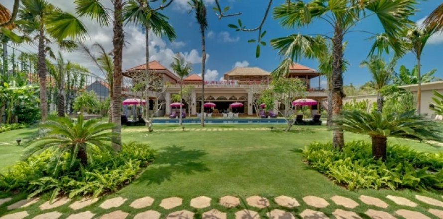 6 bedrooms Villa in Seminyak, Badung, Indonesia No. 701