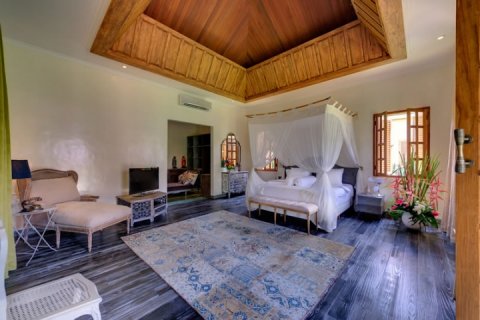 6 bedrooms Villa in Seminyak, Badung, Indonesia No. 701 27