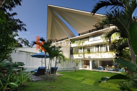 3 bedrooms Villa in Badung, Indonesia No. 12394