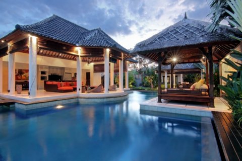 Вилла с 4 спальнями в Seminyak, Бадунг, Индонезия № 982 10