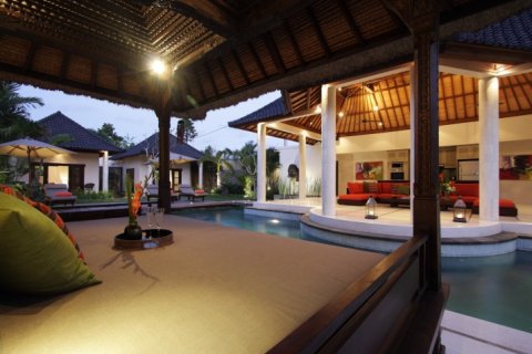 Вилла с 4 спальнями в Seminyak, Бадунг, Индонезия № 982 4