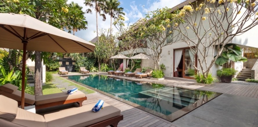 Вилла с 4 спальнями в Seminyak, Бадунг, Индонезия № 986