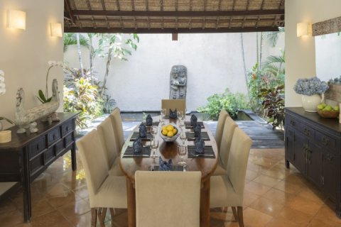 3 bedrooms Villa in Seminyak, Badung, Indonesia No. 984 13