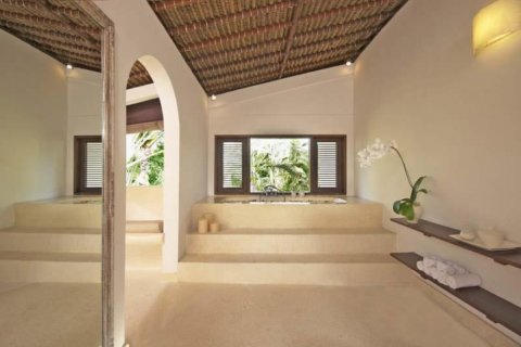 3 bedrooms Villa in Seminyak, Badung, Indonesia No. 984 10