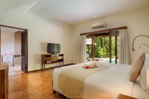 3 bedrooms Villa in Seminyak, Badung, Indonesia No. 984 11