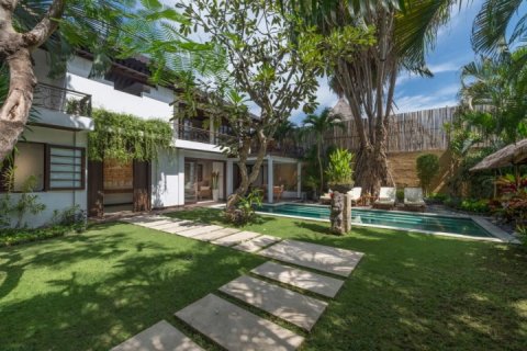Вилла с 3 спальнями в Seminyak, Бадунг, Индонезия № 983