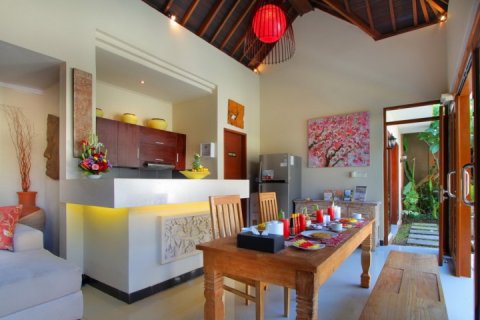 Вилла с 3 спальнями в Seminyak, Бадунг, Индонезия № 1516 10