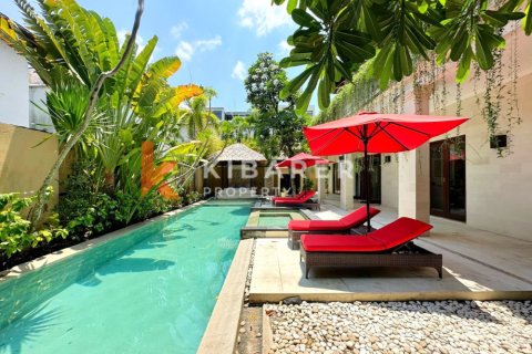 3 bedrooms Villa in Seminyak, Badung, Indonesia No. 13024 25