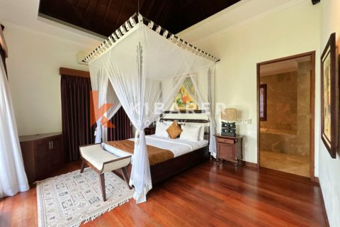 3 bedrooms Villa in Seminyak, Badung, Indonesia No. 13024 14