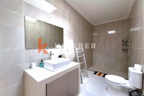 3 bedrooms Villa in Kerobokan, Badung, Indonesia No. 13087 6
