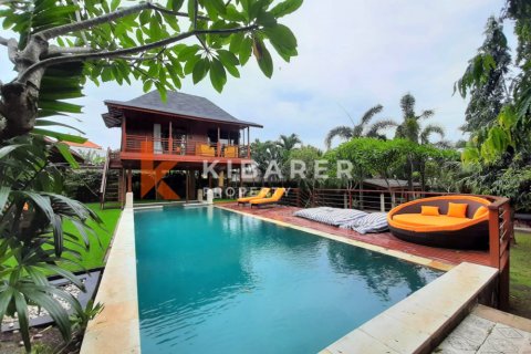 5 bedrooms Villa in Denpasar, Indonesia No. 13089