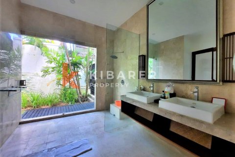 4 bedrooms Villa in Denpasar, Indonesia No. 13086 22
