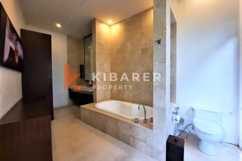 4 bedrooms Villa in Denpasar, Indonesia No. 13086 18