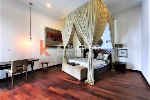 4 bedrooms Villa in Denpasar, Indonesia No. 13086 5