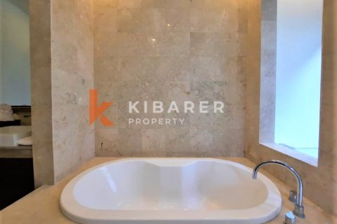 4 bedrooms Villa in Denpasar, Indonesia No. 13086 14