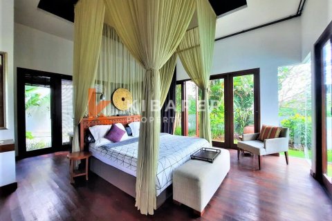 4 bedrooms Villa in Denpasar, Indonesia No. 13086 20