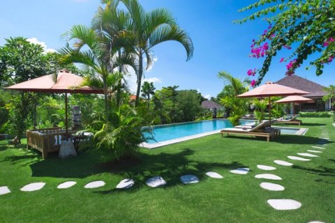 6 bedrooms Villa in Canggu, Badung, Indonesia No. 754 4