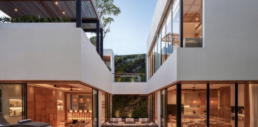 6 bedrooms Villa in Canggu, Badung, Indonesia No. 754