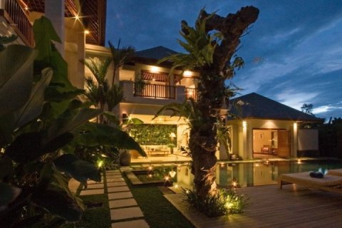Вилла с 4 спальнями в Seminyak, Бадунг, Индонезия № 758 3
