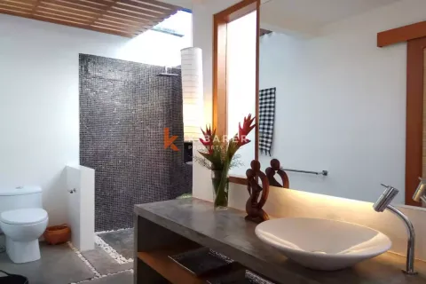 Вилла с 3 спальнями в Kerobokan, Бадунг, Индонезия № 12794 12