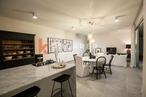 3 bedrooms Villa in Tibubeneng, Badung, Indonesia No. 12799 9