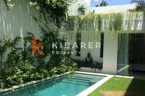 3 bedrooms Villa in Tibubeneng, Badung, Indonesia No. 12799