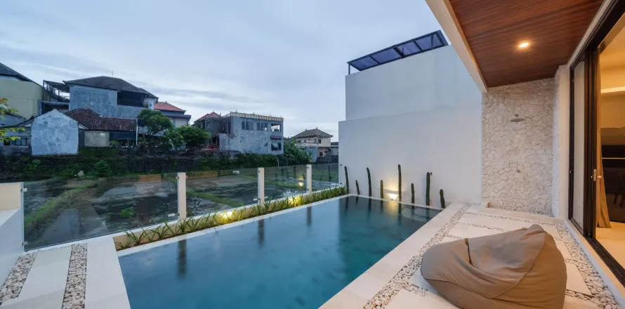 3 bedrooms Villa in Canggu, Badung, Indonesia No. 10772