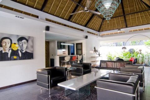 2 bedrooms Villa in Seminyak, Badung, Indonesia No. 1638 15