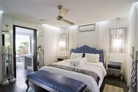 2 bedrooms Villa in Seminyak, Badung, Indonesia No. 1638 8