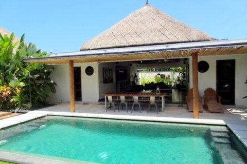 2 bedrooms Villa in Seminyak, Badung, Indonesia No. 1638 2