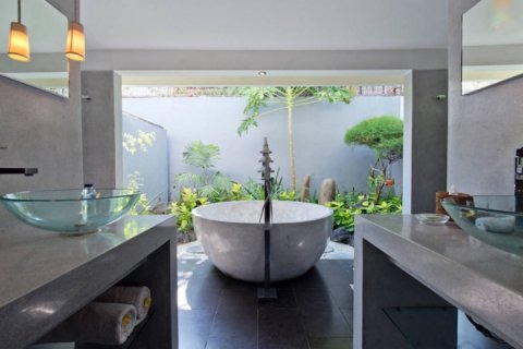 2 bedrooms Villa in Seminyak, Badung, Indonesia No. 1638 25