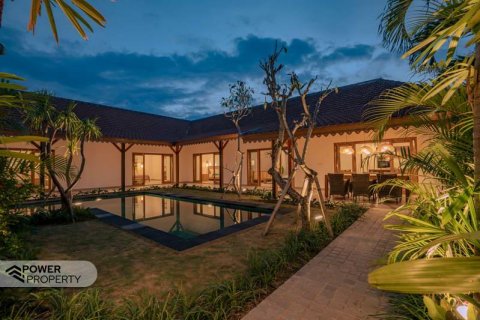 3 bedrooms Villa in Canggu, Badung, Indonesia No. 8945