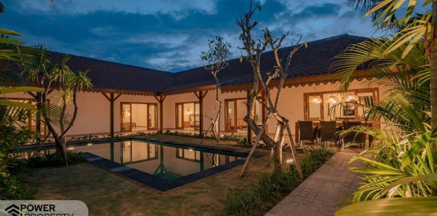 Вилла с 3 спальнями в Canggu, Бадунг, Индонезия № 8945