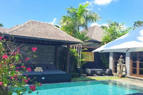 3 bedrooms Villa in Seminyak, Badung, Indonesia No. 9054 12