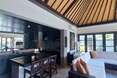3 bedrooms Villa in Seminyak, Badung, Indonesia No. 9054 6