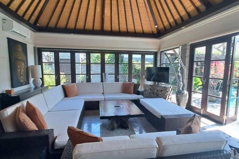 3 bedrooms Villa in Seminyak, Badung, Indonesia No. 9054 4