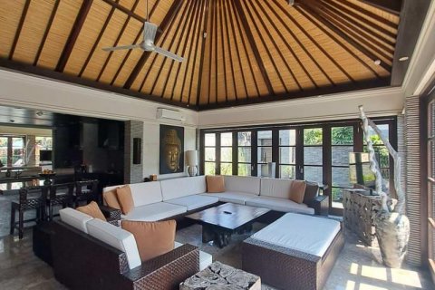 3 bedrooms Villa in Seminyak, Badung, Indonesia No. 9054 8