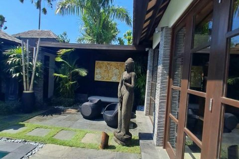 3 bedrooms Villa in Seminyak, Badung, Indonesia No. 9054 2