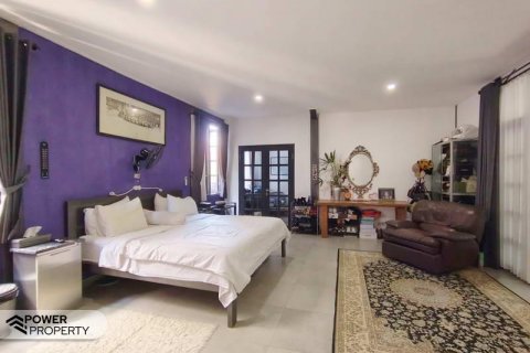 4 bedrooms Villa in Kerobokan, Badung, Indonesia No. 9053