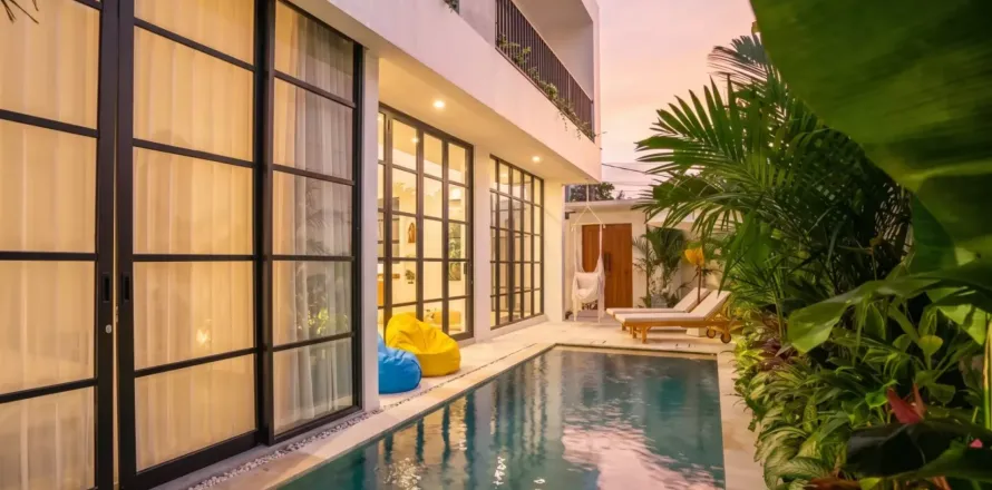 3 bedrooms Villa in Tibubeneng, Badung, Indonesia No. 10130