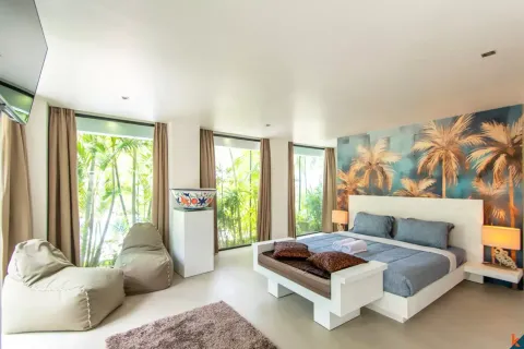 5 bedrooms Villa in Seminyak, Badung, Indonesia No. 10135 25
