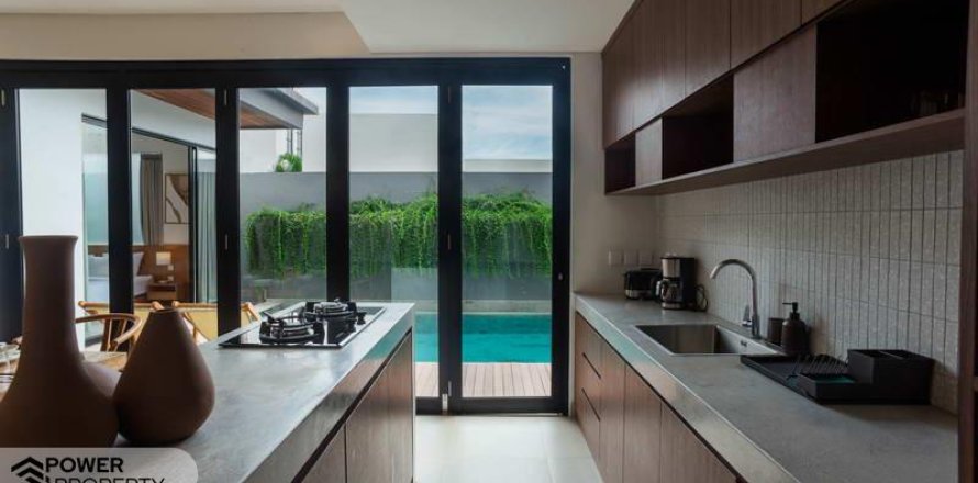 4 bedrooms Villa in Canggu, Badung, Indonesia No. 9588