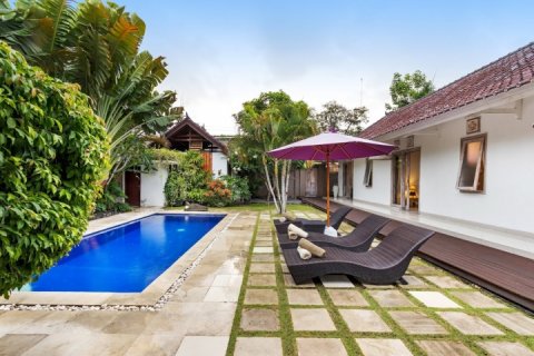 3 bedrooms Villa in Seminyak, Badung, Indonesia No. 1545 2