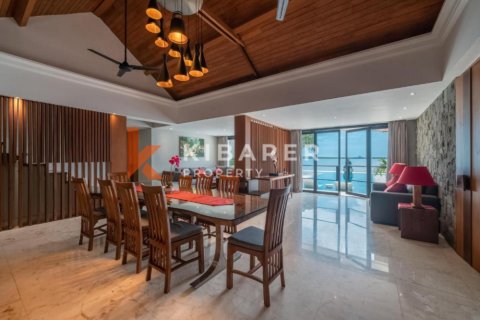 4 bedrooms Villa in Kuta, Badung, Indonesia No. 12432 17