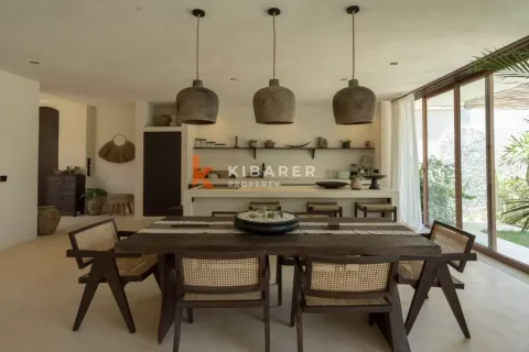 3 bedrooms Villa in South Kuta, Badung, Indonesia No. 12032 8