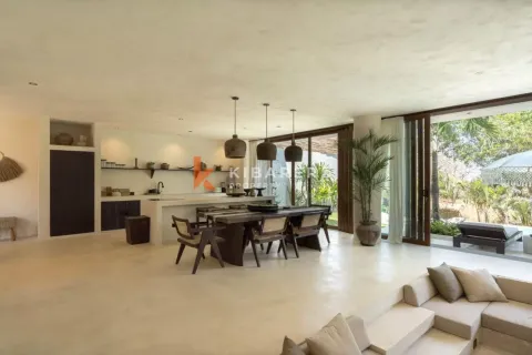 3 bedrooms Villa in South Kuta, Badung, Indonesia No. 12032 13