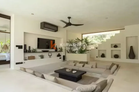 3 bedrooms Villa in South Kuta, Badung, Indonesia No. 12032 6