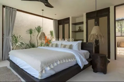 3 bedrooms Villa in South Kuta, Badung, Indonesia No. 12032 21